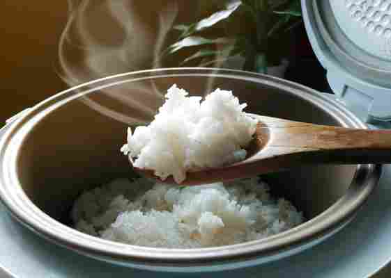 Tajemství dokonalé chuti vařené rýže odhaleno aneb kupujeme rýžovar
